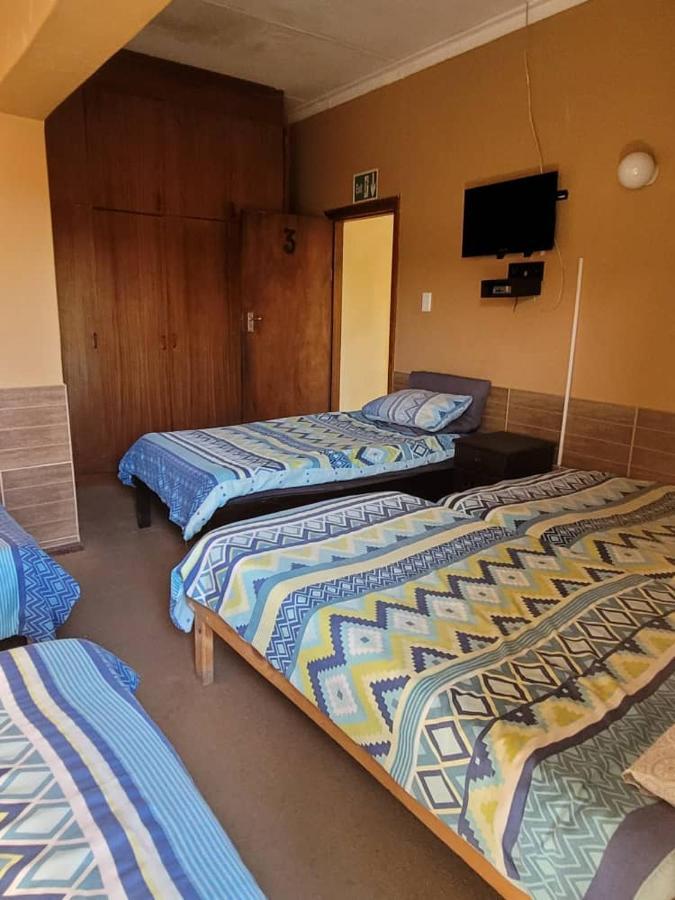 Skippers Backpackers Cc Walvis Bay Bagian luar foto
